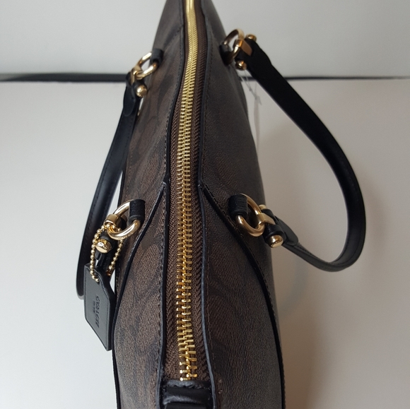 Coach Signature Leather Crossbody bag. - Picture 3 of 9